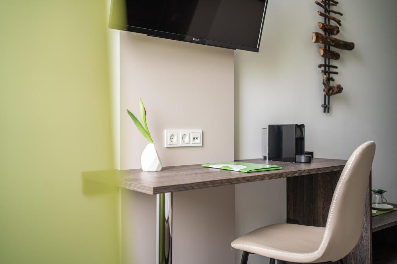 Eee Hotel Graz Pirka Εξωτερικό φωτογραφία