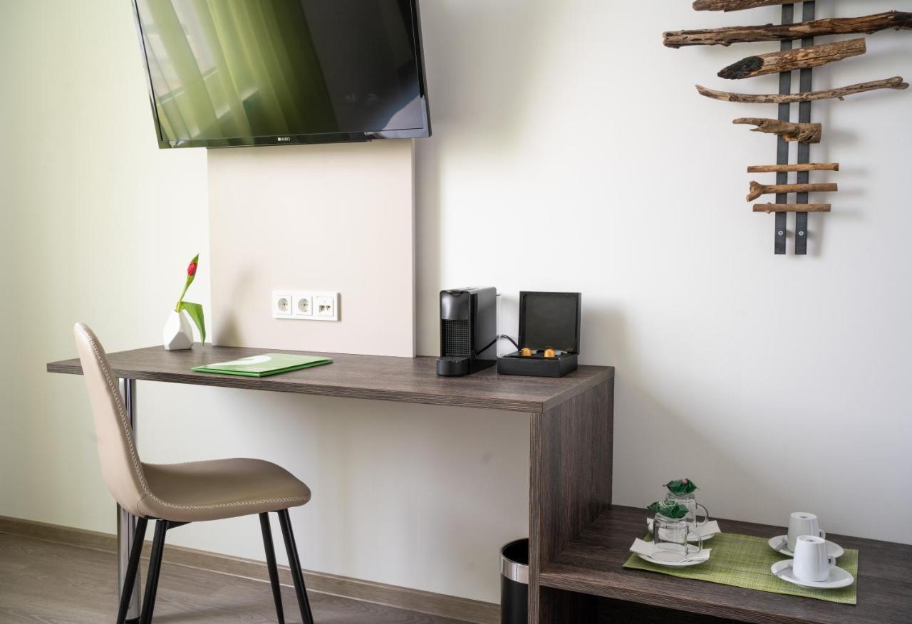 Eee Hotel Graz Pirka Εξωτερικό φωτογραφία